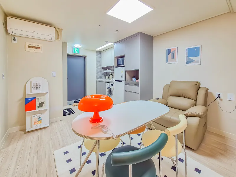 [Gwanak, Seoul] Officetel 1-minute walk from Seoul National University Station 18