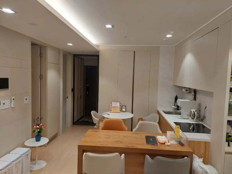 [Suyeong, Busan] 3-Room Apartment with Ocean View and Gwangan Bridge 21