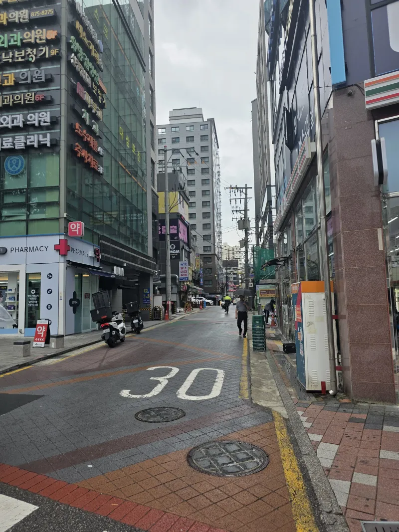 [Gwanak, Seoul] Officetel 1-minute walk from Seoul National University Station 31