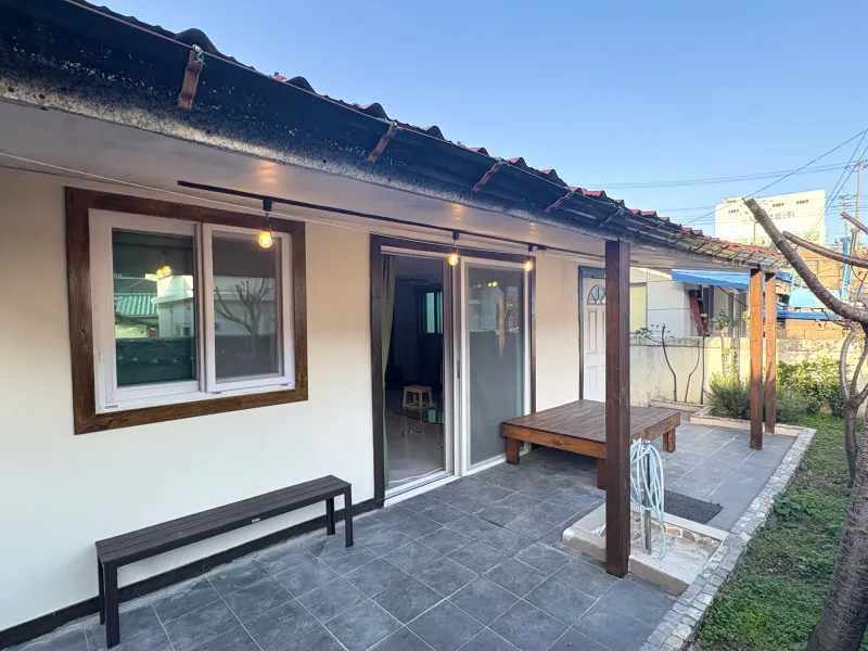 [Donghae] Hapyeong Beach Stone Wall Private House #5-minute walk to the beach #Yard #Attic #Bulmyeong 17