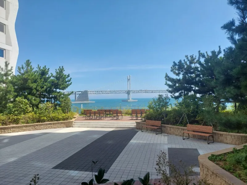 [Suyeong, Busan] 3-Room Apartment with Ocean View and Gwangan Bridge 32