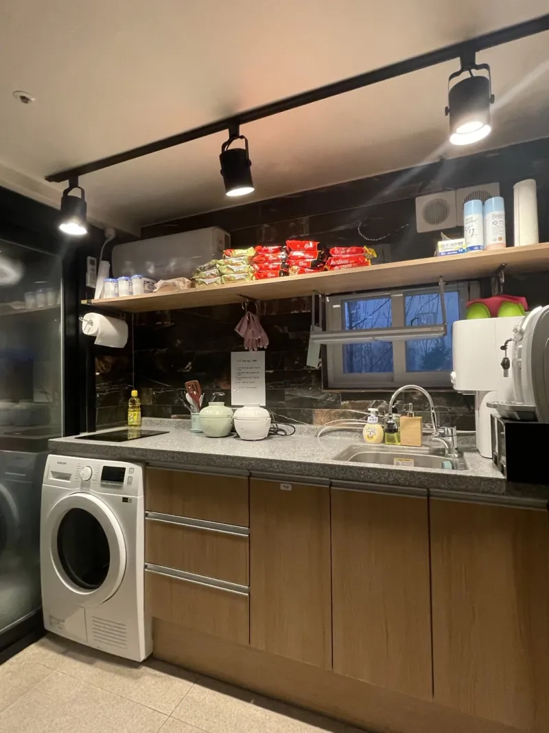 [Songpa, Seoul] 5-minute walk from Garak Market Station (205) 6