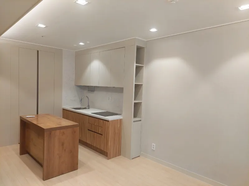 [Suyeong, Busan] 3-Room Apartment with Ocean View and Gwangan Bridge 23