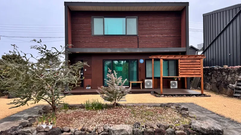 [Aewol, Jeju] Pet-friendly two-room with a quiet lawn 59