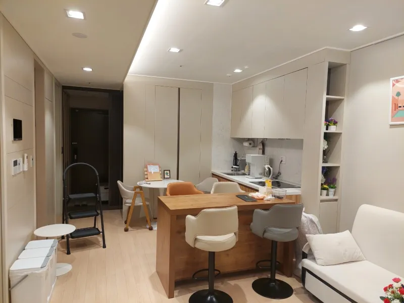 [Suyeong, Busan] 3-Room Apartment with Ocean View and Gwangan Bridge 25