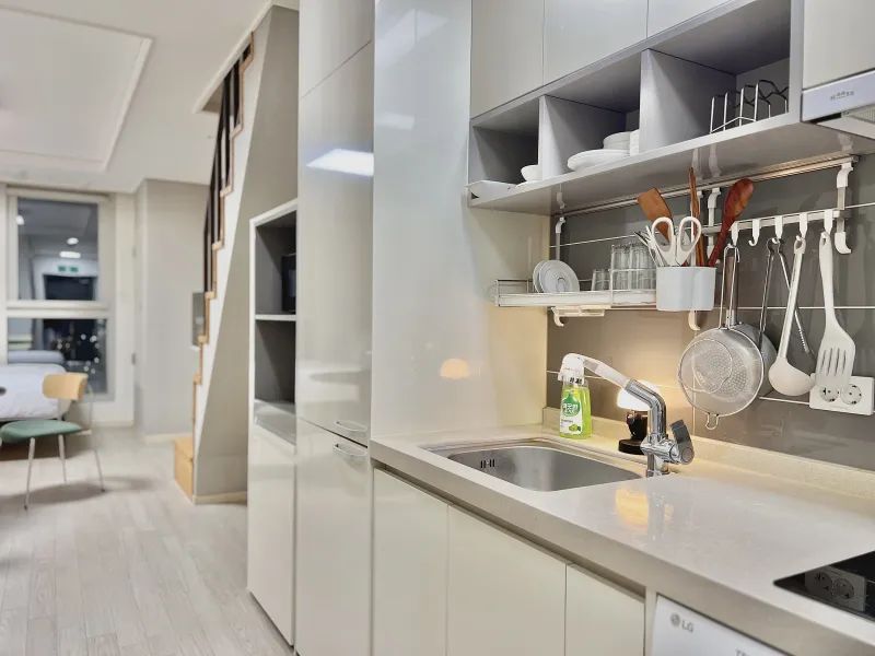 [Changwon] Changwon Jungang Station/Hanmaeum Hospital/Changwon National University 4-person duplex, fully furnished 14