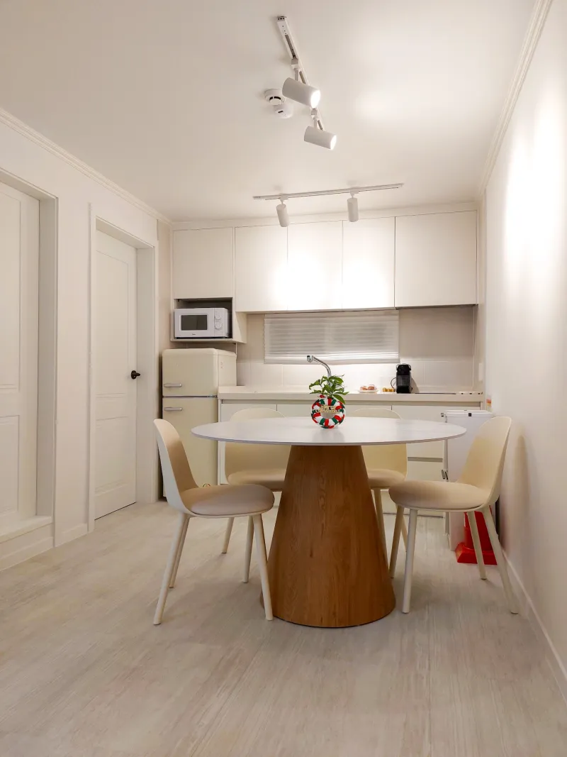 [Yongsan, Seoul] A hip and stylish 3-room apartment in a 5-minute walk from Hangangjin Station. 23