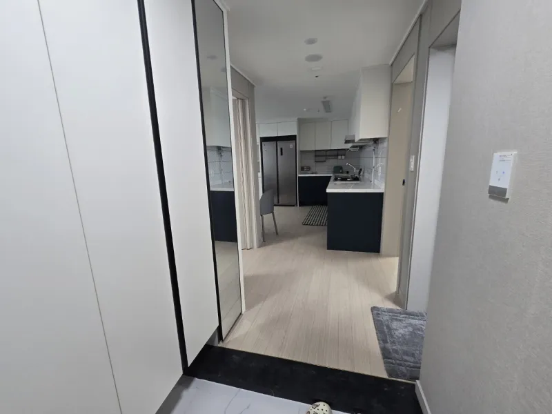 [Gangseo, Busan] Clean room 2, room 1306, near Gimhae Airport Deokdu Station 9