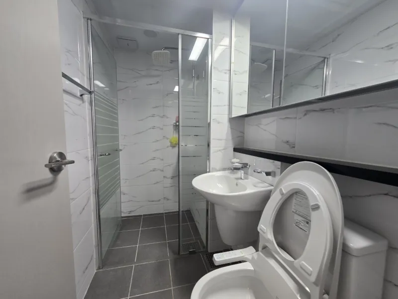 [Gangseo, Busan] Clean room 2, room 1306, near Gimhae Airport Deokdu Station 5