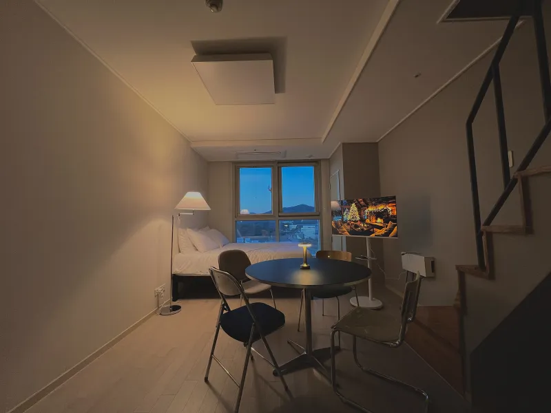 [Changwon] Changwon Jungang Station/Hanmaeum Hospital/Changwon National University 4-person duplex, fully furnished 3