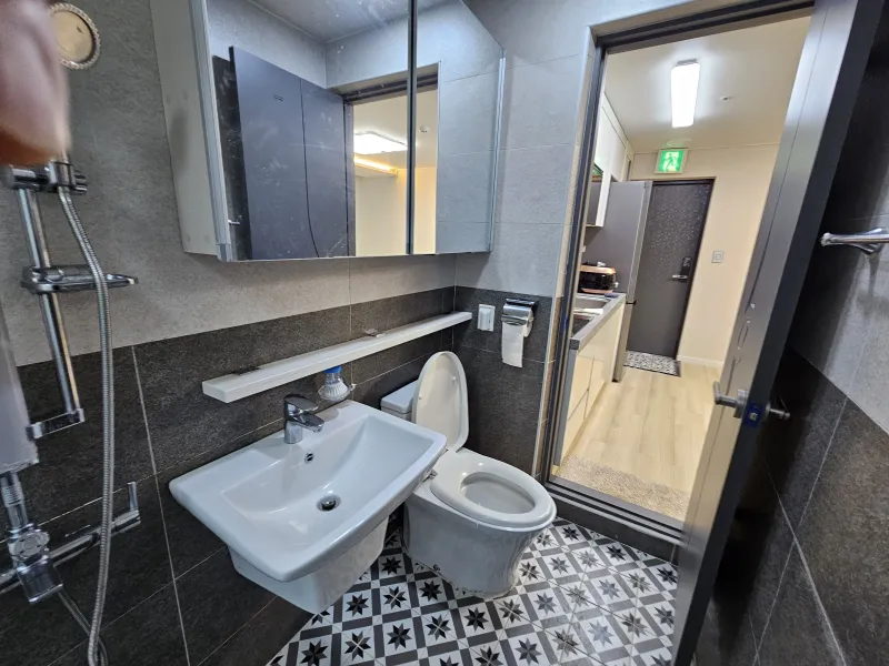 [Gangseo, Seoul] Comfortable 1.5-room apartment near Kkachisan Station 4