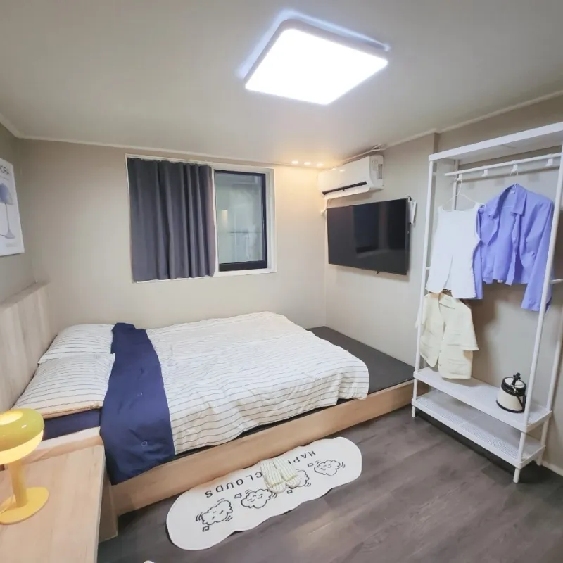 [Suwon][Suwon Paldal] Queen bed room 508, downtown Inje-dong, Suwon City Hall Station 7