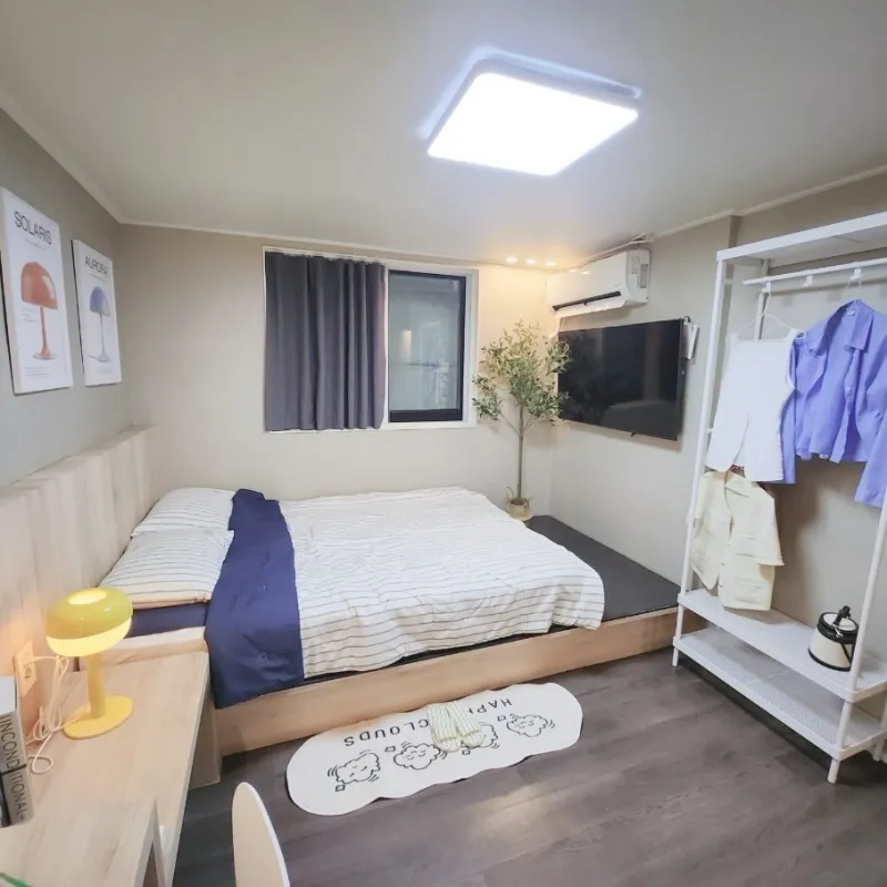 [Suwon][Suwon Paldal] Queen bed room 508, downtown Inje-dong, Suwon City Hall Station 2