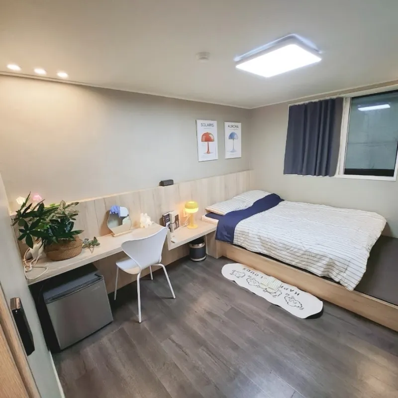 [Suwon][Suwon Paldal] Queen bed room 508, downtown Inje-dong, Suwon City Hall Station 4