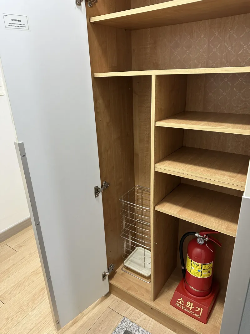 [Seodaemun, Seoul] Fully furnished one-room apartment with free parking near Sangam-dong 4