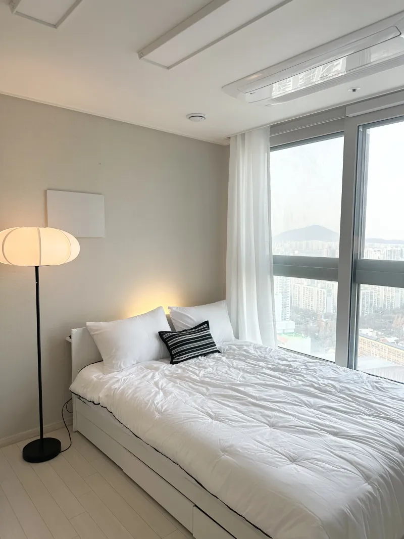 [Bucheon] City view high-rise building, 1 minute from Sinjung-dong Station 3