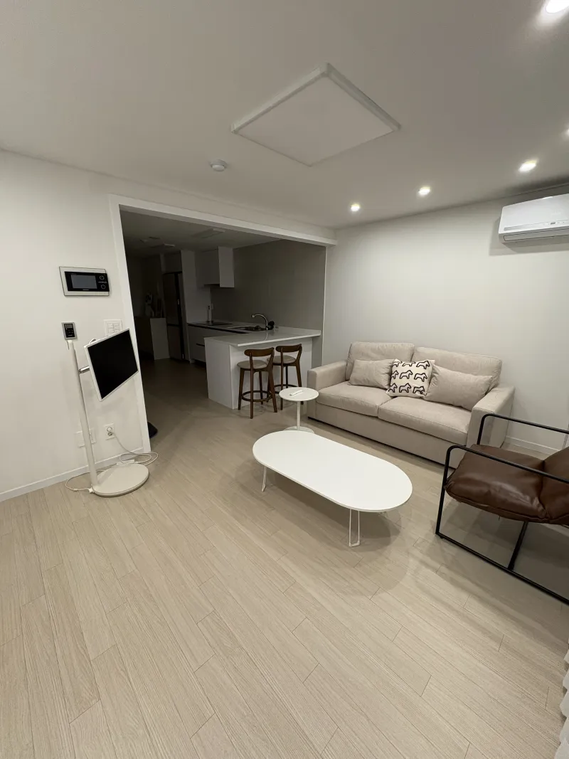 [Mapo, Seoul] Remodeled apartment near Sangam subway station 11