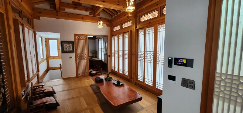 [Gwangju] Premium Hwangjangmok Hanok with Paldang Lake in the Background 10