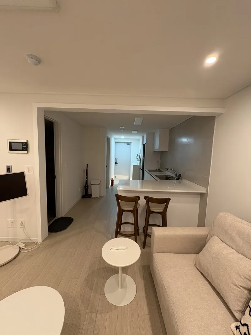 [Mapo, Seoul] Remodeled apartment near Sangam subway station 9