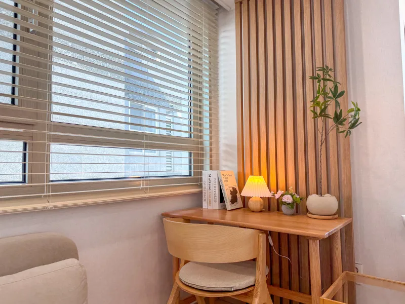 [Jongno, Seoul] 1 minute from Dongmyo Station, modern sky view, spacious studio on the 17th floor. 4