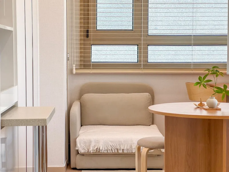 [Jongno, Seoul] 1 minute from Dongmyo Station, modern sky view, spacious studio on the 17th floor. 3