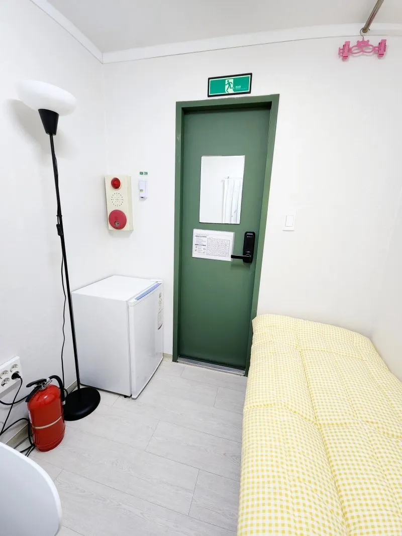 [Seocho, Seoul] Gangnam Yangjae Station Remodeled Women-Only Gosiwon (Room 228) 5
