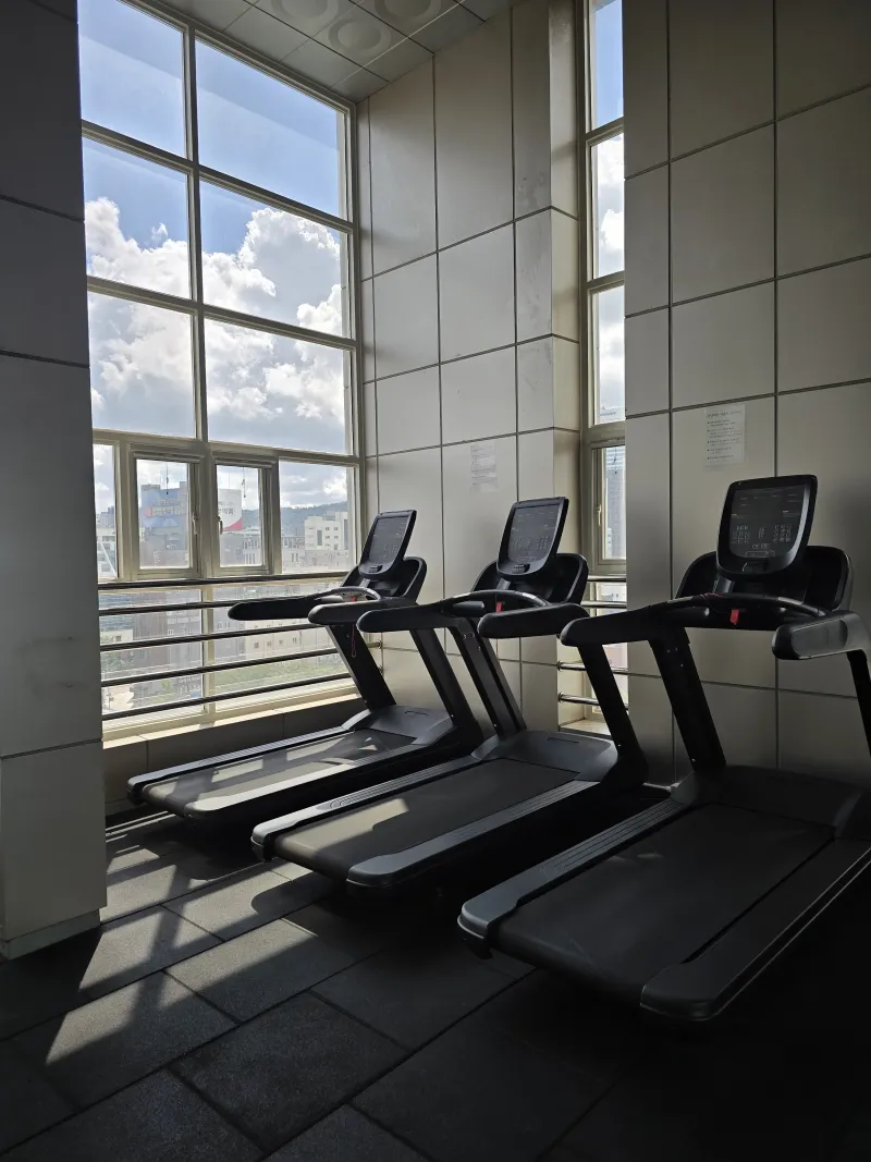 [Jongno, Seoul] 1 minute from Dongmyo Station, modern sky view, spacious studio on the 17th floor. 25