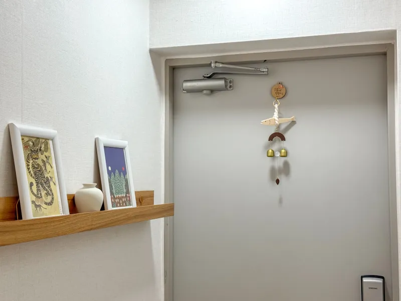 [Jongno, Seoul] 1 minute from Dongmyo Station, modern sky view, spacious studio on the 17th floor. 19
