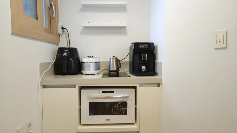 [Seocho, Seoul] 2-room apartment within a 2-minute walk from Sapyeong Station 13