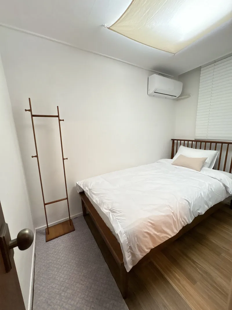 [Gangnam, Seoul] One block of Gangnam-daero, 3 rooms 10