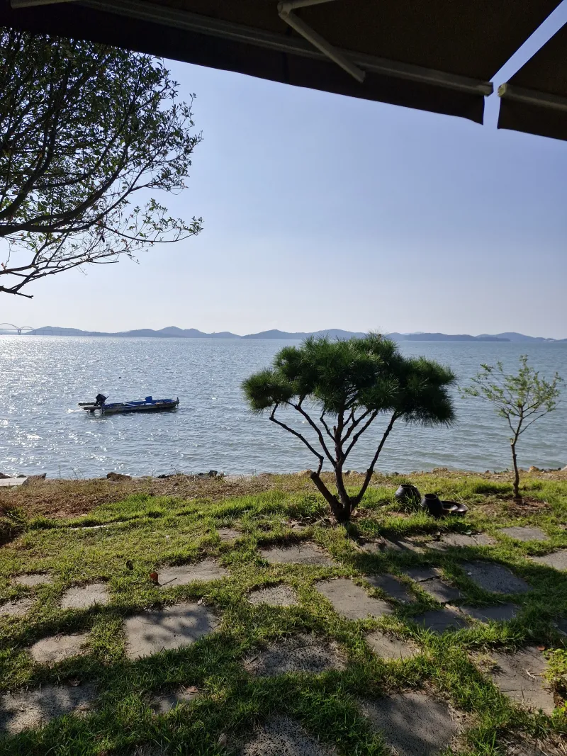[Muan] A house with a yard overlooking the sea 23