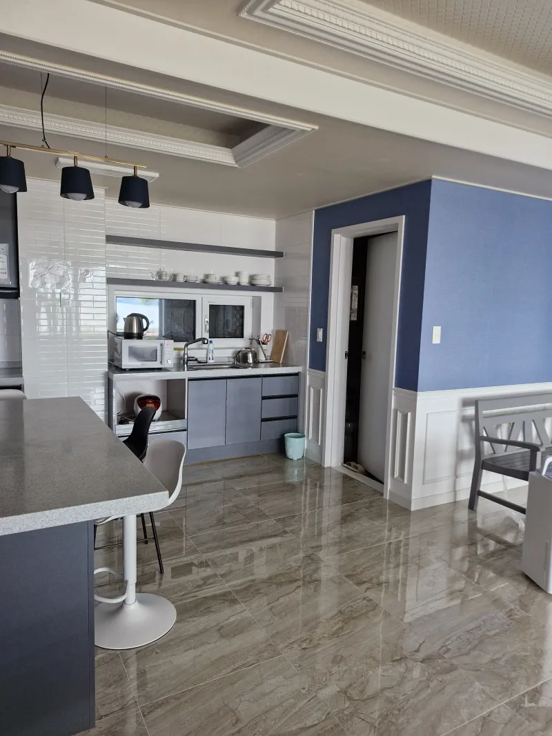 [Muan] A house with a yard overlooking the sea 22