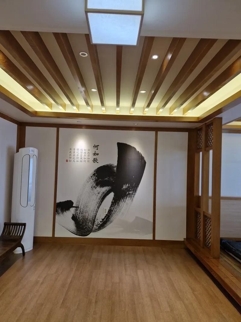 [Muan] A house with a yard overlooking the sea 11
