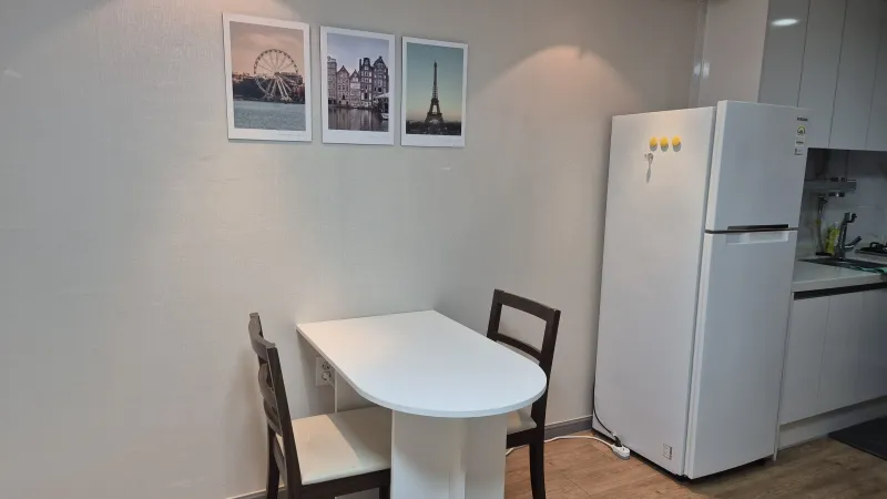 [Anyang] A clean, remodeled officetel, a 1-minute walk from Indeokwon Station Exit 2. 15