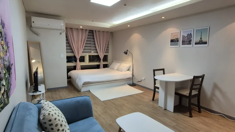 [Anyang] A clean, remodeled officetel, a 1-minute walk from Indeokwon Station Exit 2. 22