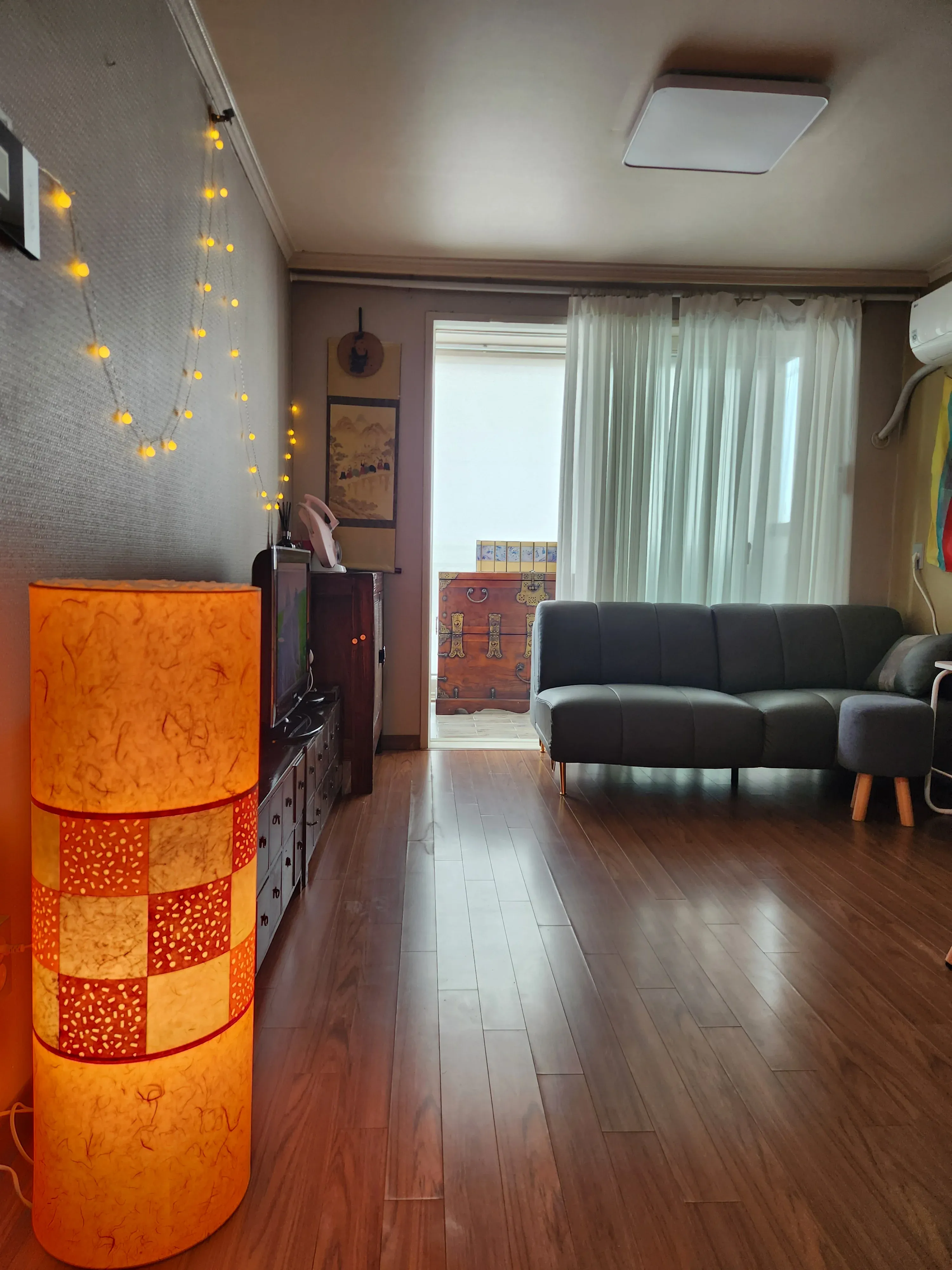 Dongnim-dong Two-Bedroom Apartment