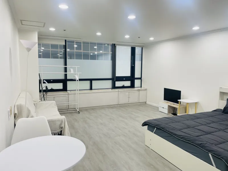 [Yangcheon, Seoul] Omokgyo Station, across from Hyundai Department Store near Mokdong University Hospital!! 4