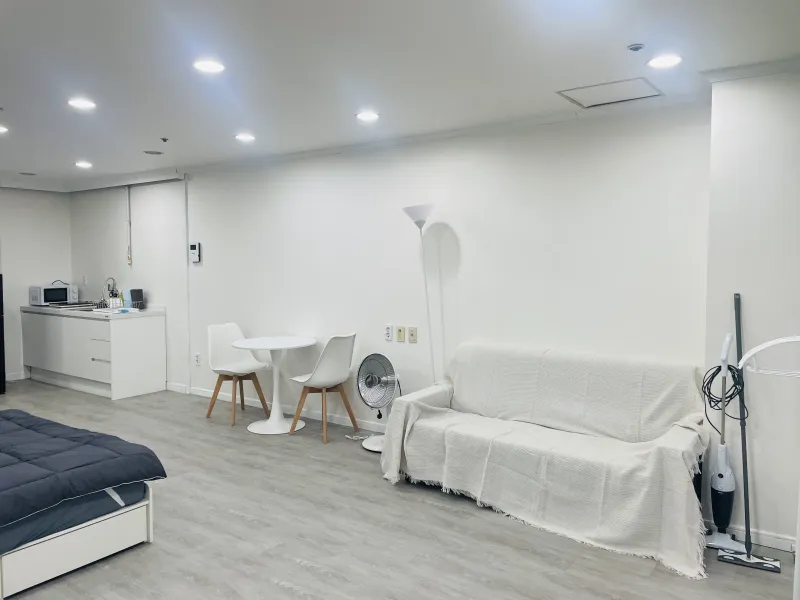 [Yangcheon, Seoul] Omokgyo Station, across from Hyundai Department Store near Mokdong University Hospital!! 3