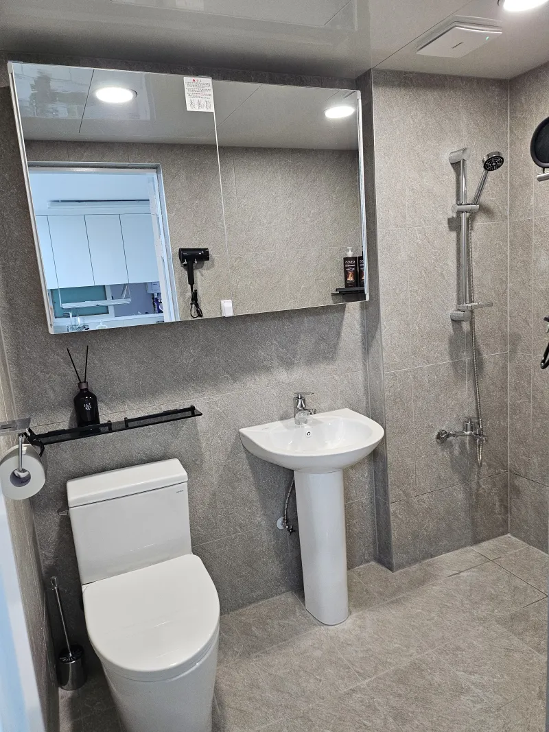 [Jung-gu, Seoul] Fully furnished 3-room/4-bedroom newly remodeled apartment, 8 minutes walk from Dongdaemun Station. 9