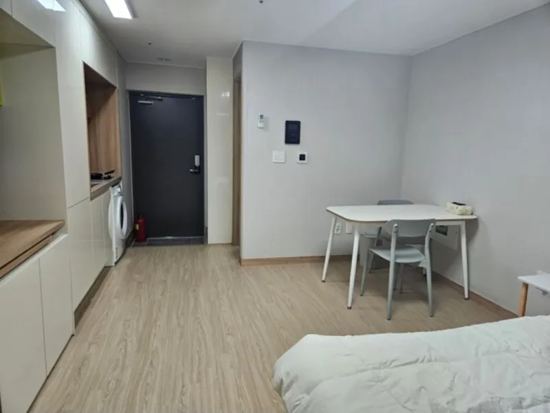 [Pyeongtaek] Spacious and clean studio apartment 5 minutes from Pyeongtaek Station 4
