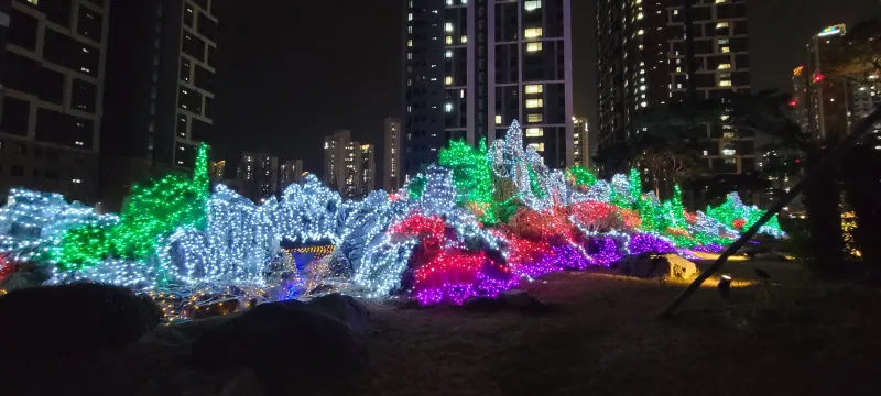 [Yeonsu, Incheon] Awesome Surround View and Delicious Memories of Songdo with Your Dog/Lover/Family 25