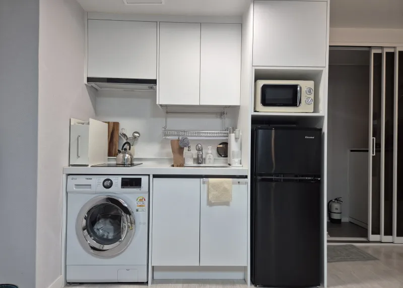 [Changwon] Fully furnished officetel with free parking in the heart of Sangnam-dong 9