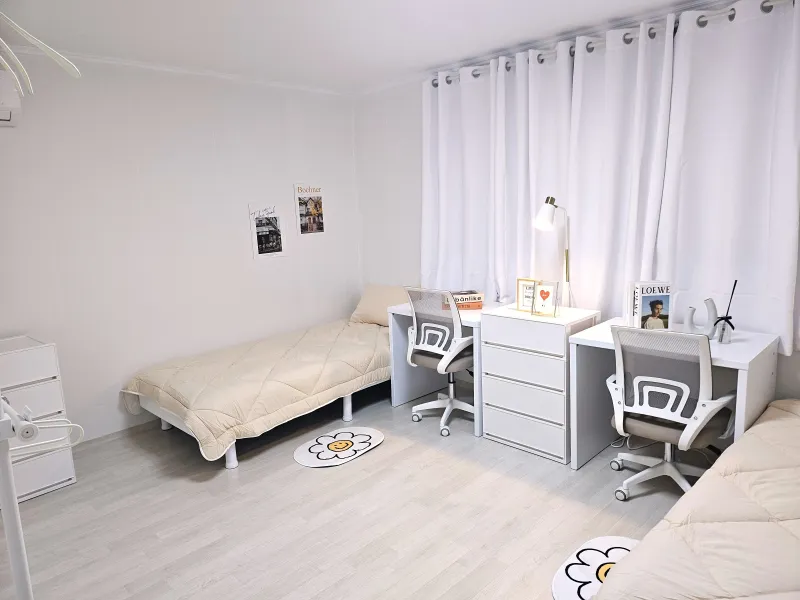 [Jung-gu, Seoul] Fully furnished 3-room/4-bedroom newly remodeled apartment, 8 minutes walk from Dongdaemun Station. 3