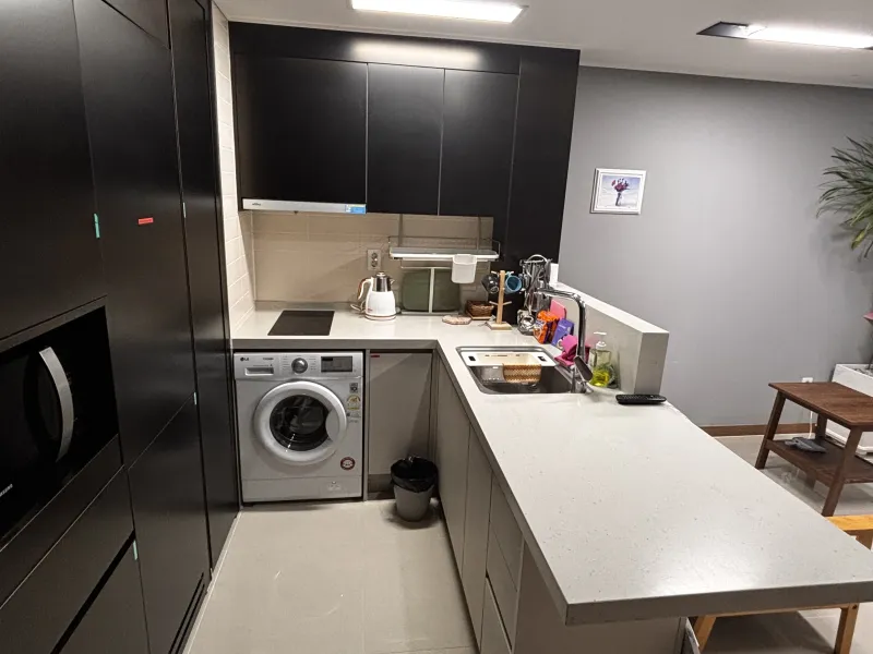 [Suyeong, Busan] Drone Show, Panoramic Ocean View, Two-Room Apartment, Free Parking, Review Check 13