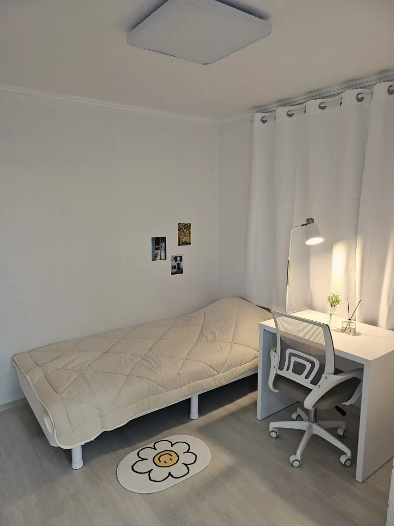 [Jung-gu, Seoul] Fully furnished 3-room/4-bedroom newly remodeled apartment, 8 minutes walk from Dongdaemun Station. 8
