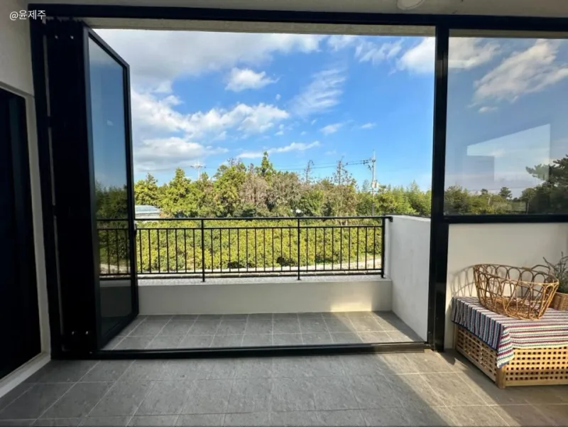 [Namwon, Seogwipo] AA Jeju Tangerine Field Viewing Private House on Olle Trail 17