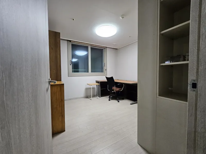 [경기 김포] 호수공원뷰 쓰리룸 APT 6