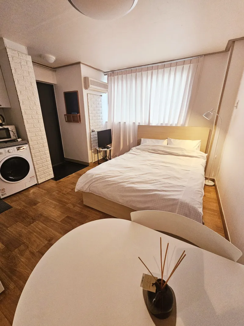 [Mapo, Seoul] Fully Furnished Studio 402 Between Hongdae and Sinchon 3