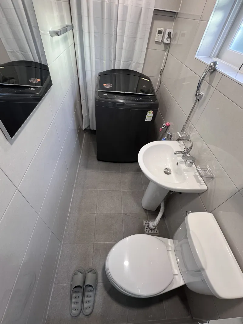 [Seongdong, Seoul] Seongsu-dong one-month living share house 1 minute from the Han River 8