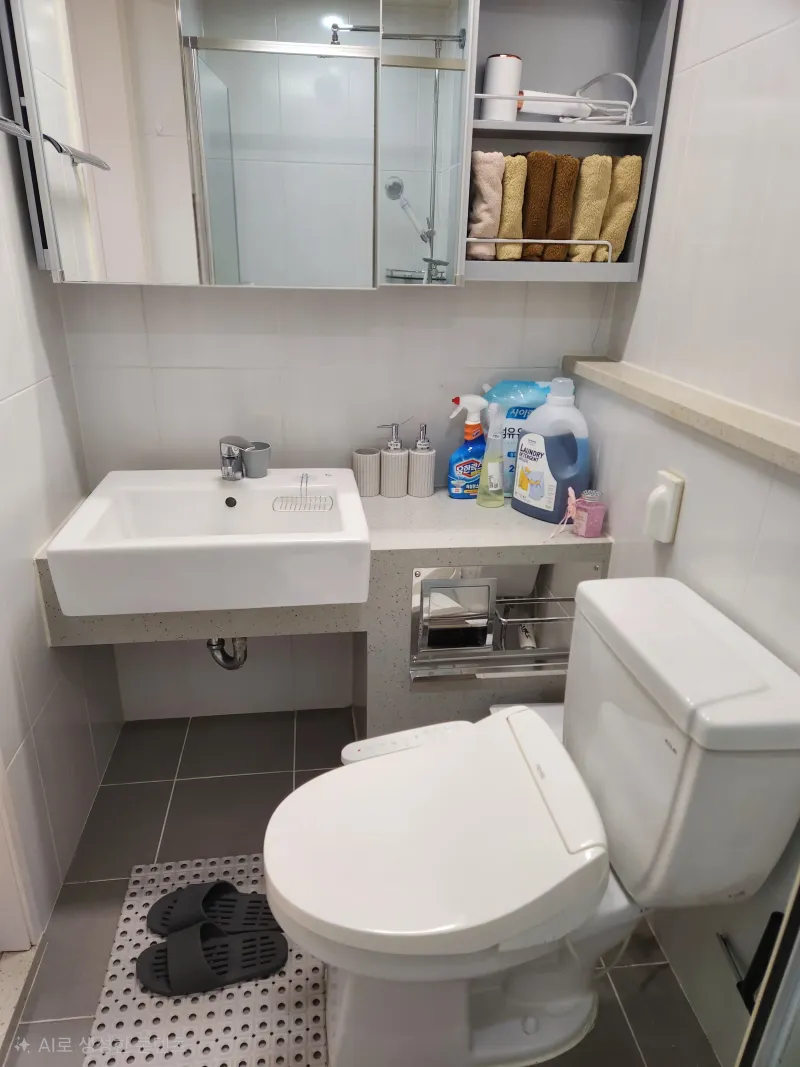 [Dong-gu, Busan] Separate large room with a view of Bukhang Port. Beam projector. 12